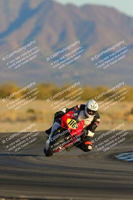 media/Jan-21-2023-CVMA (Sat) [[b9eef8ba1f]]/Race 12 Amateur Supersport Open/